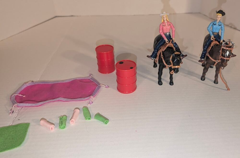 Vtg Schylling Rodeo Champions Barrel Racing Series Articulated Horses Cowgirls